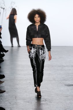 Sanat kurumları sonbahar 2016 defile