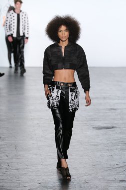 Sanat kurumları sonbahar 2016 defile