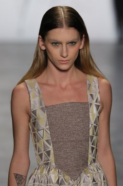 Sanat kurumları sonbahar 2016 defile