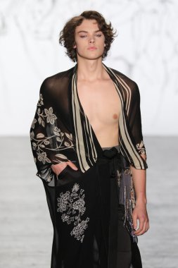 Sanat kurumları sonbahar 2016 defile