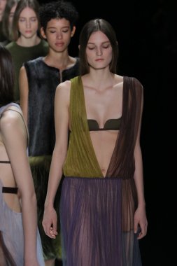 Vera Wang Koleksiyonu Sonbahar 2016