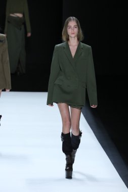 Vera Wang Koleksiyonu Sonbahar 2016