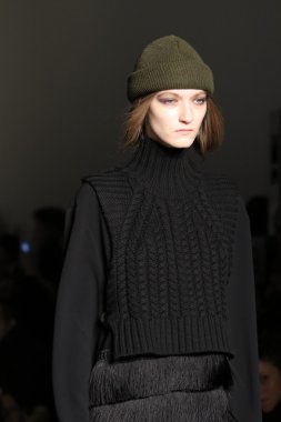 Devlet okulu sonbahar 2016 giyen modeli