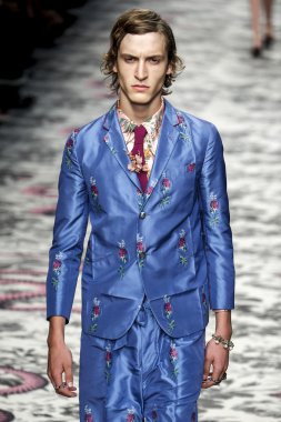 gucci defile