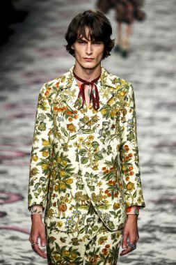 gucci defile