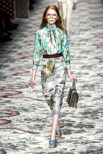 Gucci fashion show — Stock Photo, Image