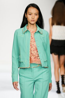 Angelo Marani fashion show