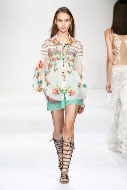 Angelo Marani fashion show