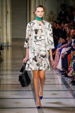 Andrea Incontri defile