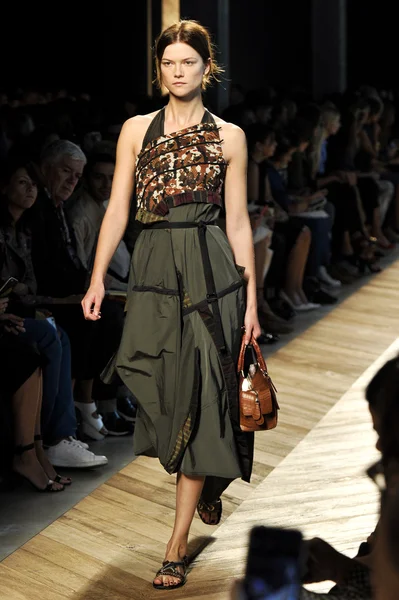 Bottega Veneta fashion show — Stock Photo, Image