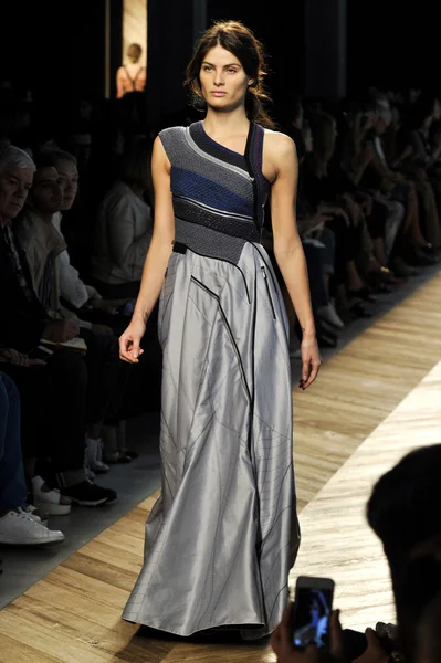 Desfile de moda Bottega Veneta — Foto de Stock