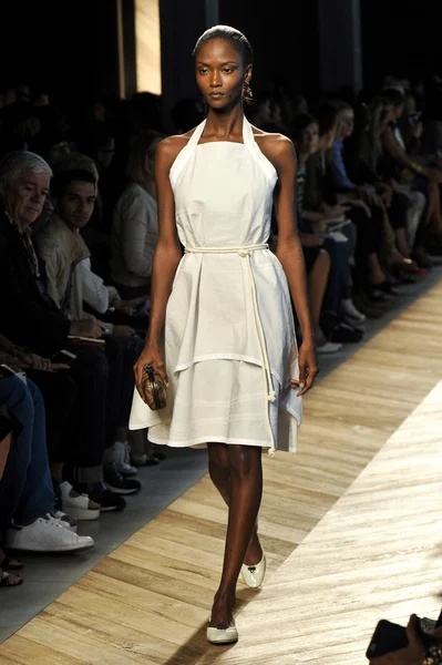 Bottega Veneta modeshow — Stockfoto