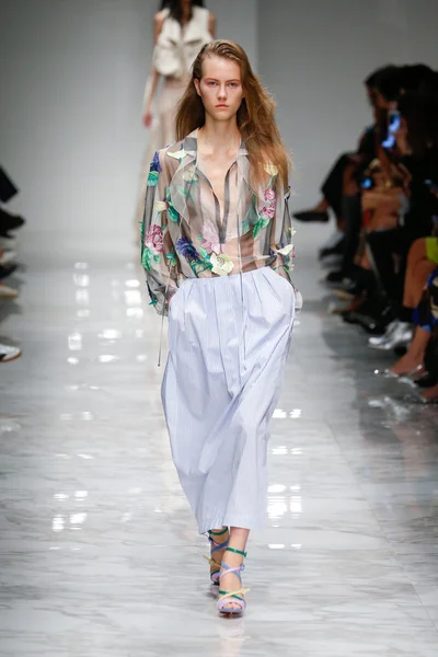 Blumarine modeshow — Stockfoto