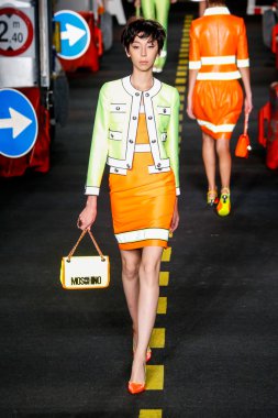 Moschino defile