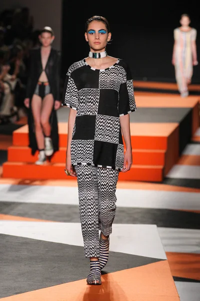 Missoni fashion show — Stock Photo, Image