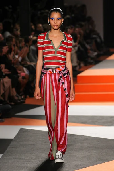 Missoni fashion show — Stock Photo, Image