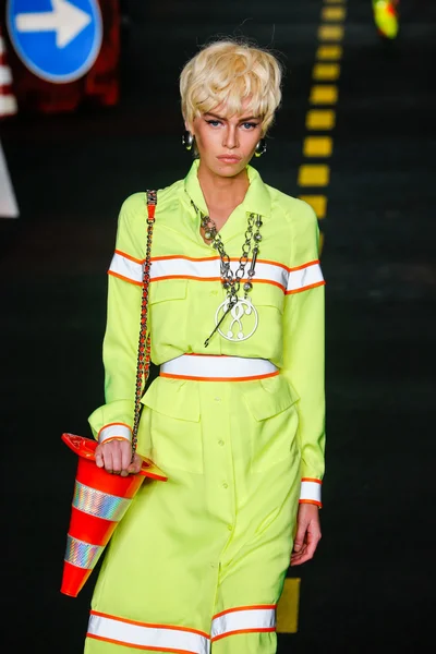 Moschino fashion show — Stock Photo, Image