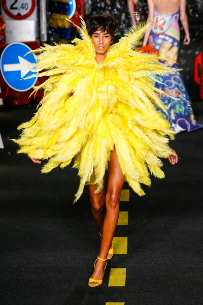 Moschino fashion show — Stock Photo, Image