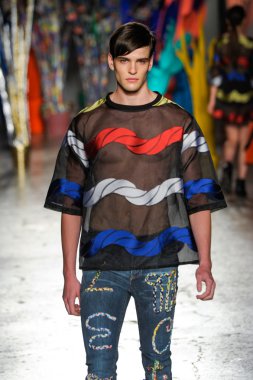 Leitmotiv fashion show
