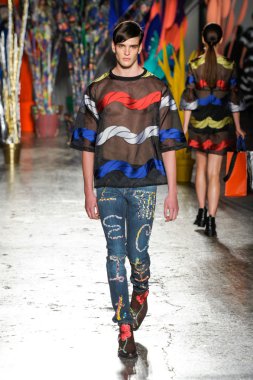 Leitmotiv fashion show