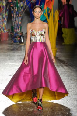 Leitmotiv fashion show