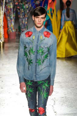 Leitmotiv fashion show