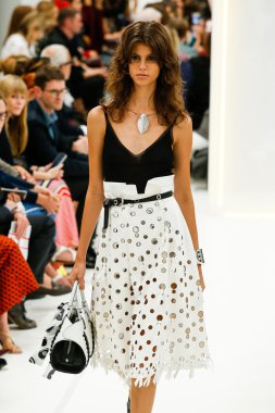 Tods defile
