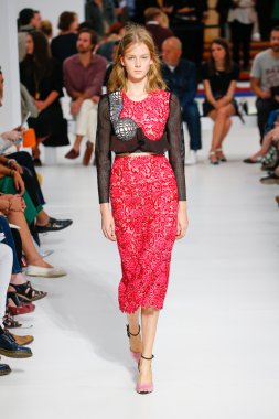 Marco De Vincenzo defile