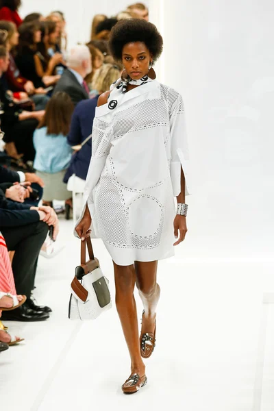 Tods fashion show — Stock Photo, Image