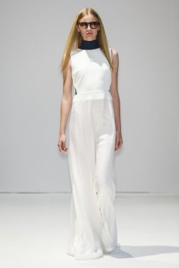 Chicca Lualdi fashion show