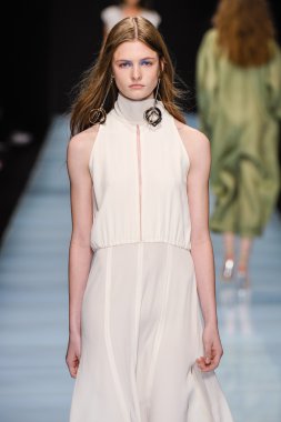 Önizleme defile