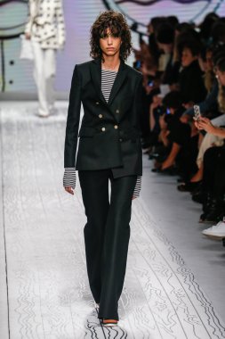 Max mara gösterisi