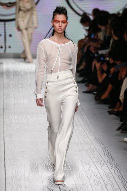 Max mara gösterisi