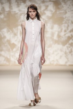 Simonetta Ravizza gösteri