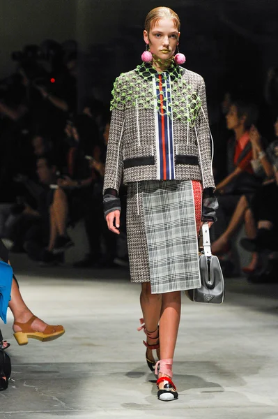 Prada fashion show — Stock Photo, Image