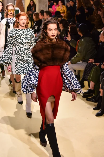 Marni modeshow — Stockfoto