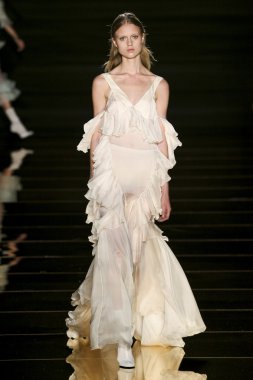 Francesco Scognamiglio göster