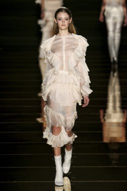 Francesco Scognamiglio göster