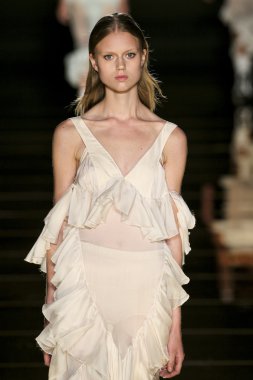 Francesco Scognamiglio göster