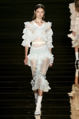 Francesco Scognamiglio göster