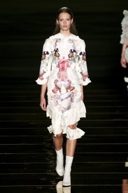 Francesco Scognamiglio göster