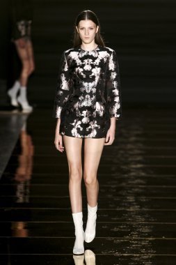 Francesco Scognamiglio göster