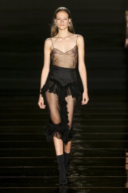 Francesco Scognamiglio göster