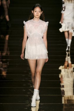 Francesco Scognamiglio göster