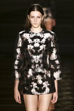 Francesco Scognamiglio göster