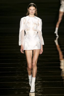 Francesco Scognamiglio göster