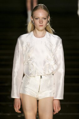 Francesco Scognamiglio göster