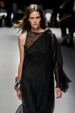Fausto Puglisi fashion show