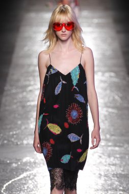 Emilio Pucci gösteri