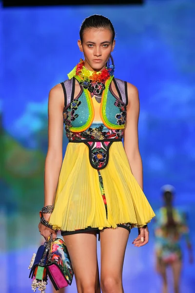 Dsquared2 defile